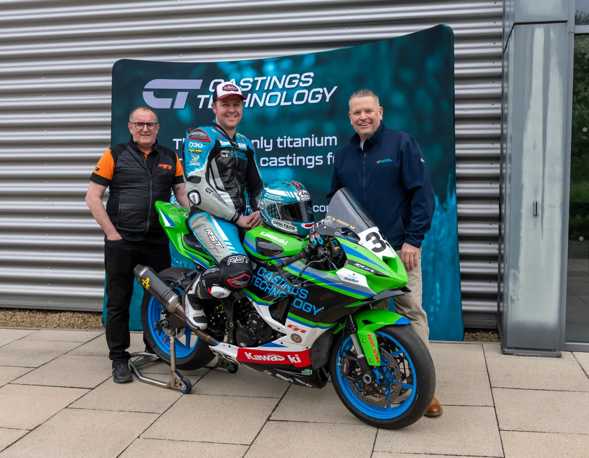 Dan Ingham with Richard Cook of Castings Technology Motorsport and Brent Gladwin of GR Motorsport